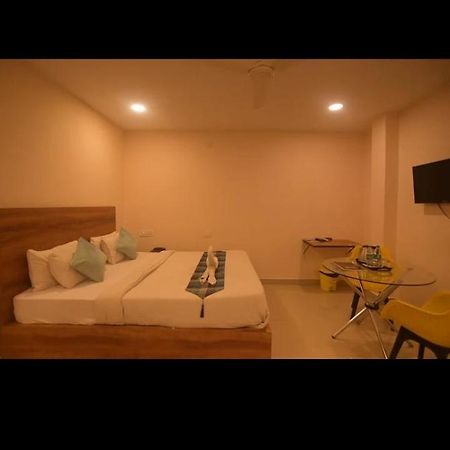 Poddar Inn Guwahati Exterior foto